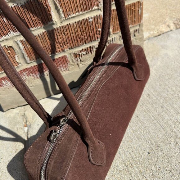 Genuine Suede Bag — Style and Luxury in Every Move - Picture 5 of 13